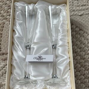Oleg Cassini Silver Champagne Flutes